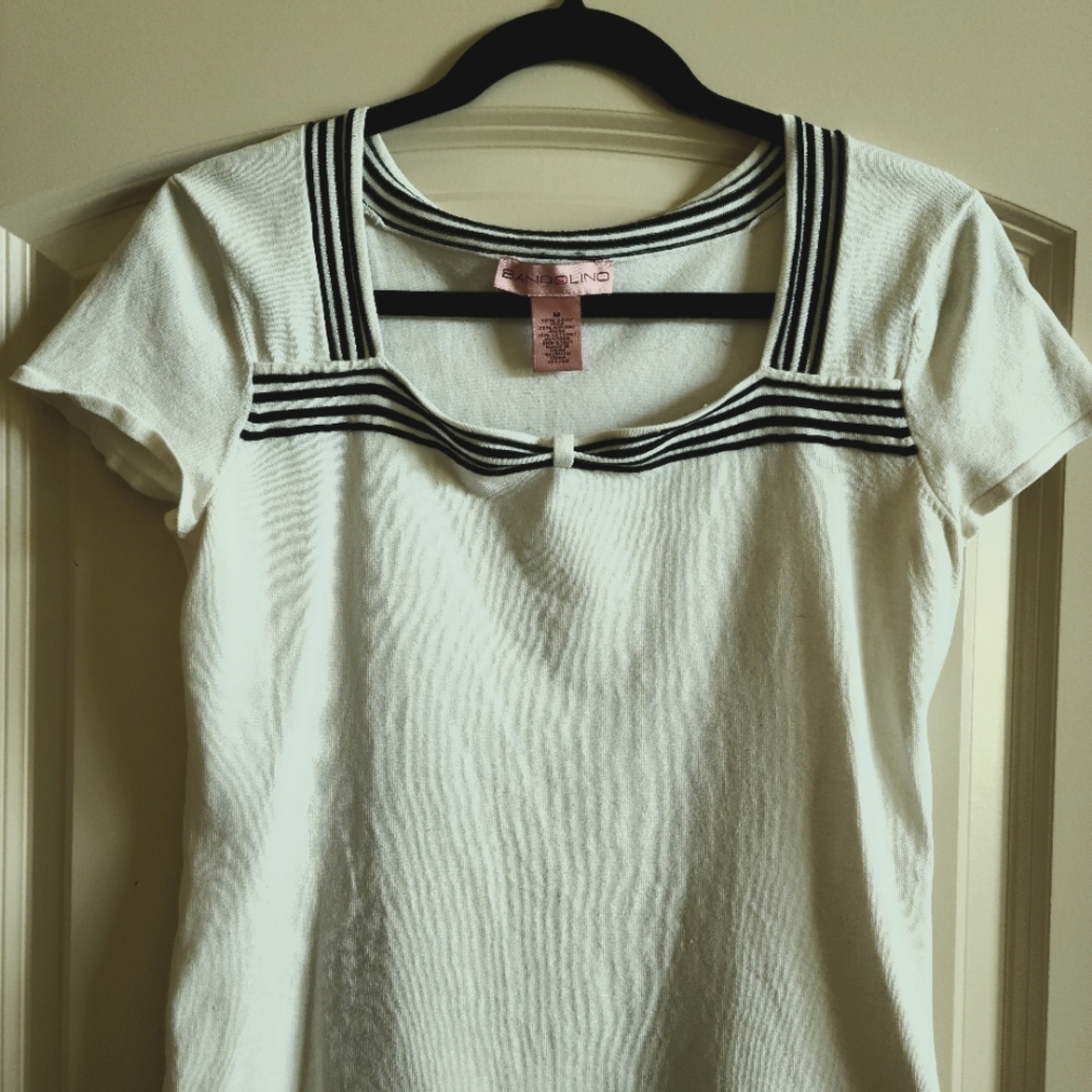 Bandolino Short Sleeve Top